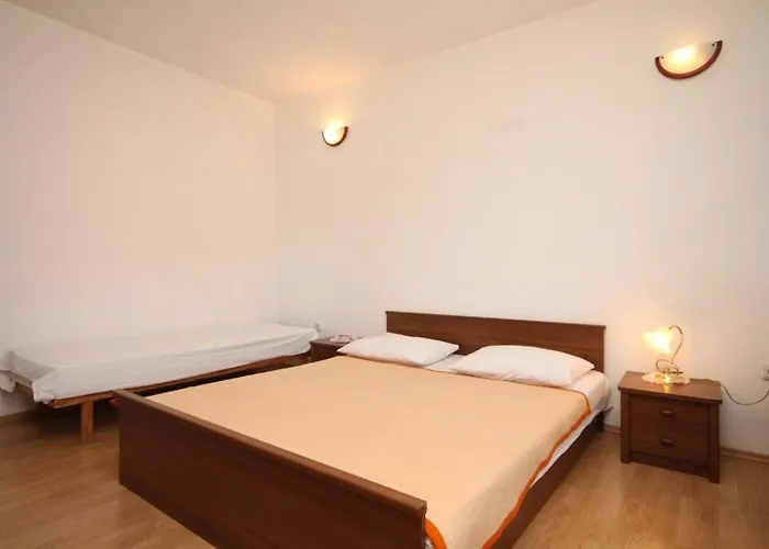 8174b Apartman
