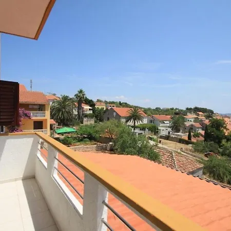 8174b Apartment